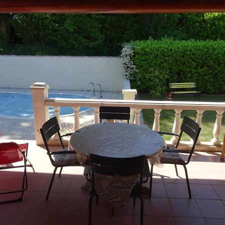 Chez Carole Et Roger Apartment อาวีญง ภายนอก รูปภาพ